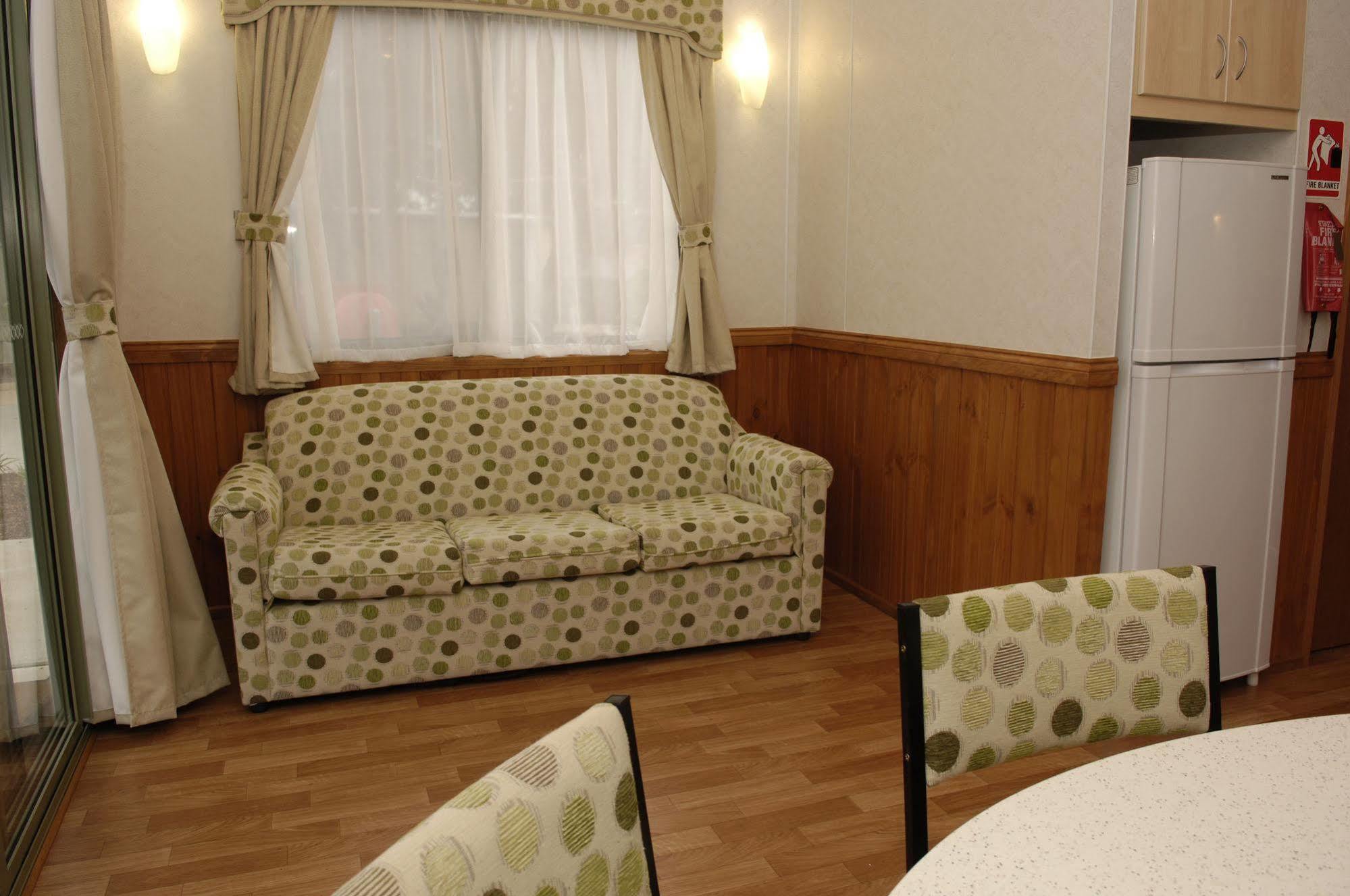 Sandhurst Motel Carrum Downs Bagian luar foto